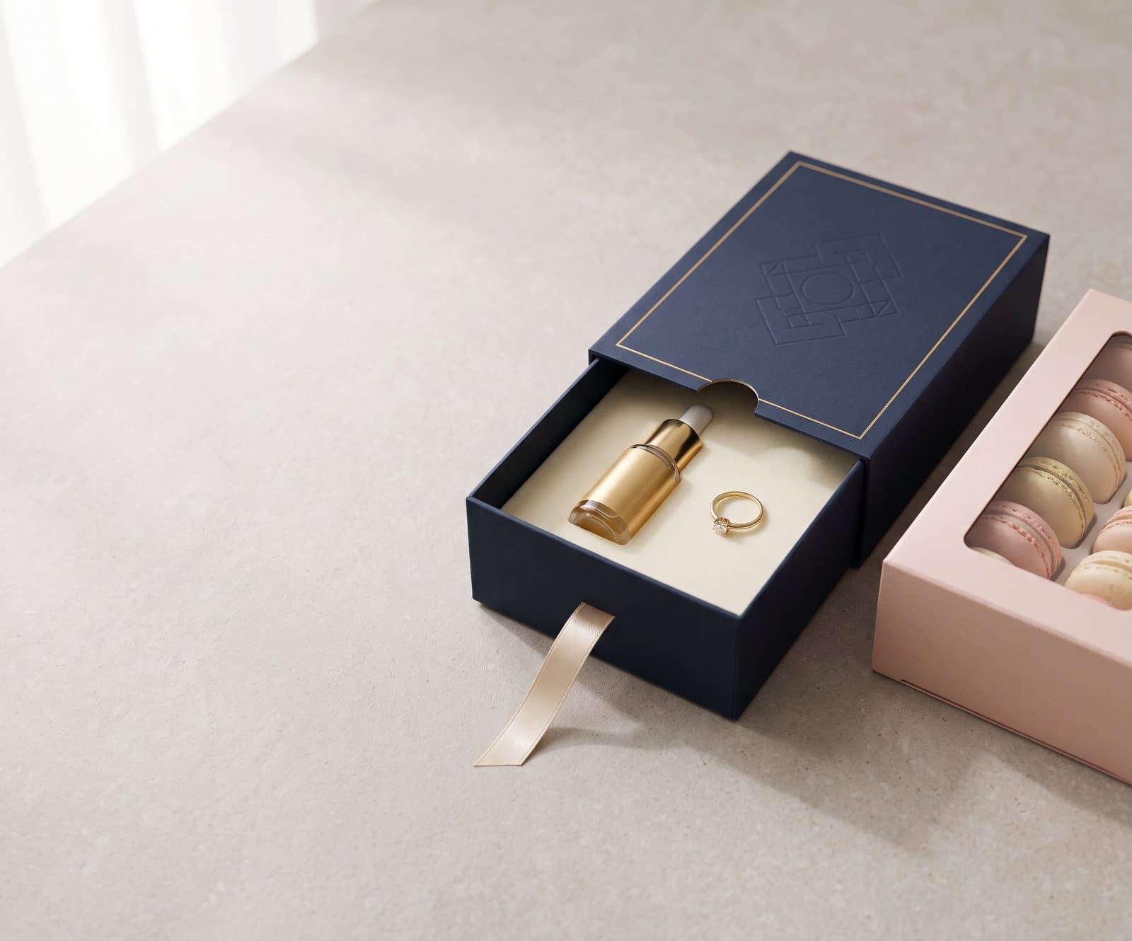 Sleeve Box Packaging Guide: Design, Benefits & Uses cover image